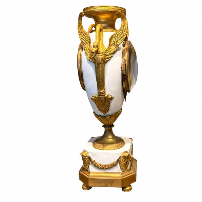 French Louis XVI Style biscuit and Gilt Bronze Mantel Clock, 19t Century