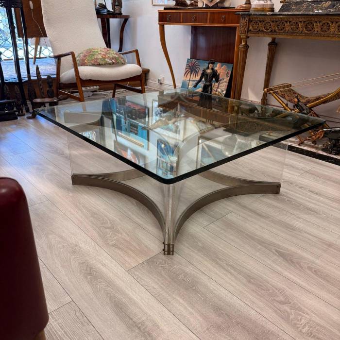 Mid-Century Modern Chrome and Lucite Coffee Table by Alessandro Albrizzi, 1970
