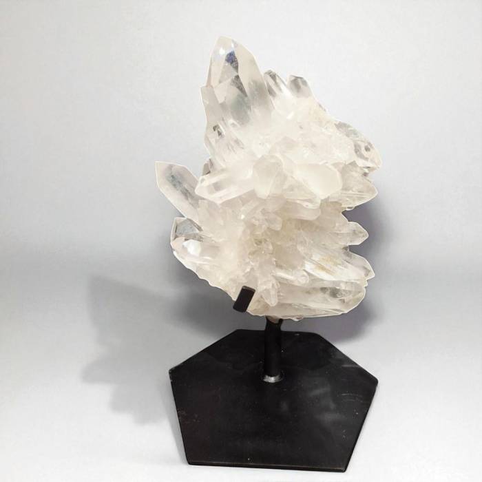 Amas monumental de cristal de roche naturel du Brésil, 30 kg, collecté vers 1980 