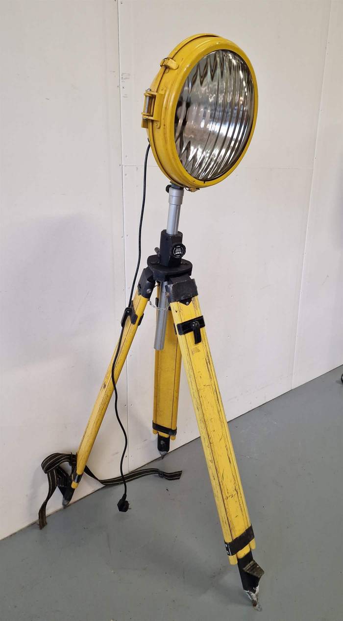 Lampadaire design original 