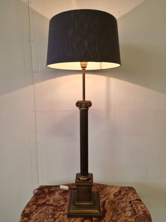 Large table lamp