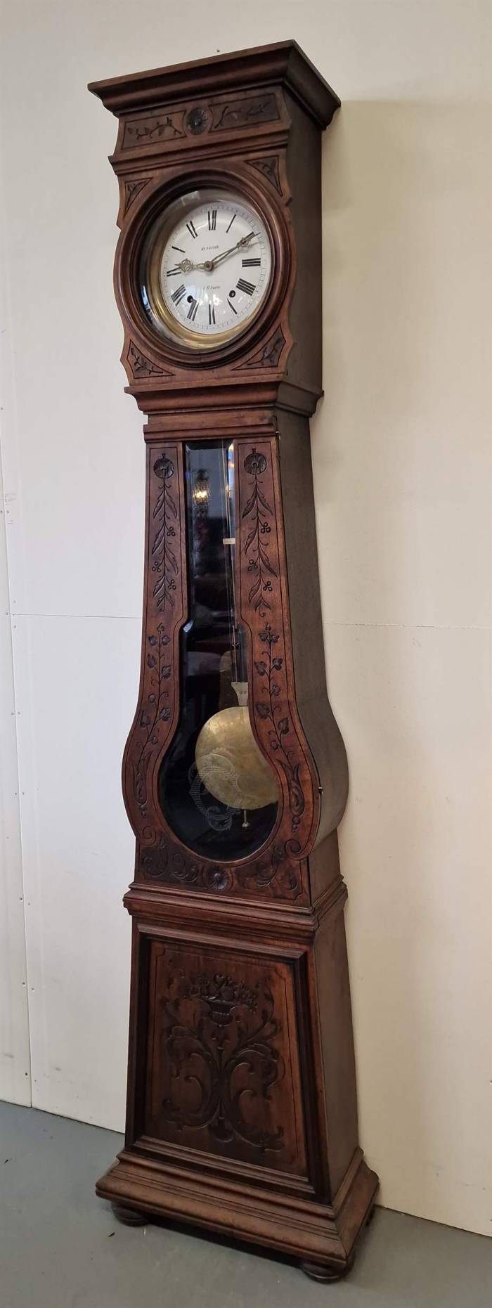 Majestic floor clock