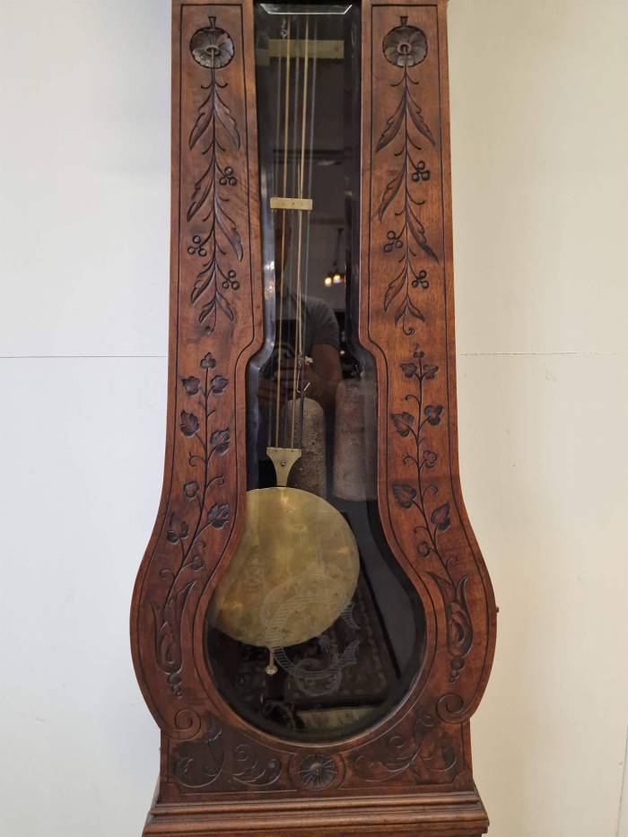 Majestic floor clock