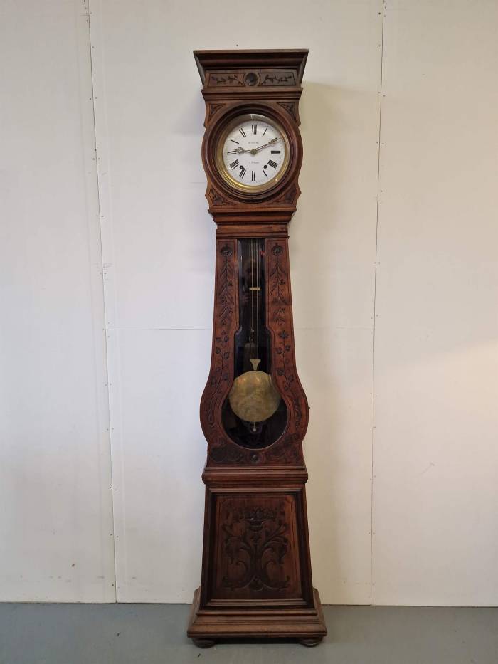Majestic floor clock