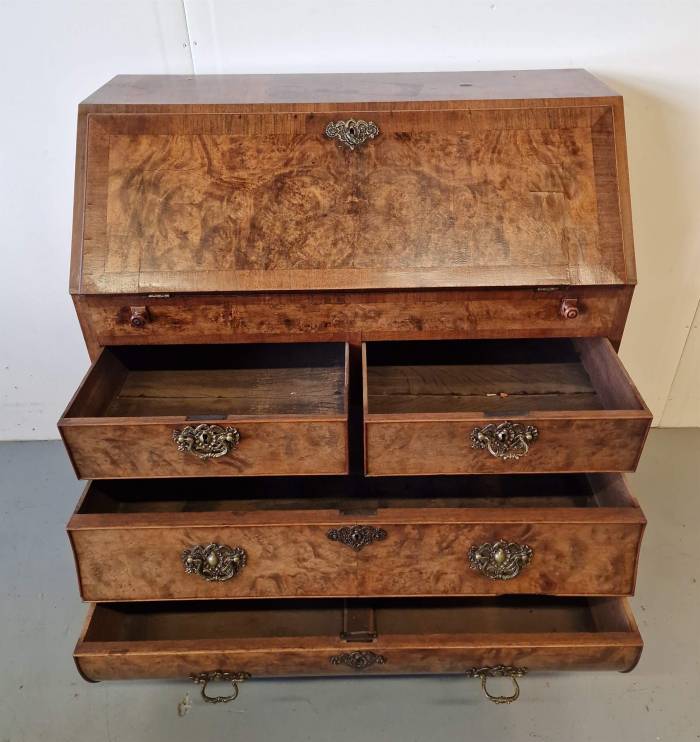 Secrétaire ancien 