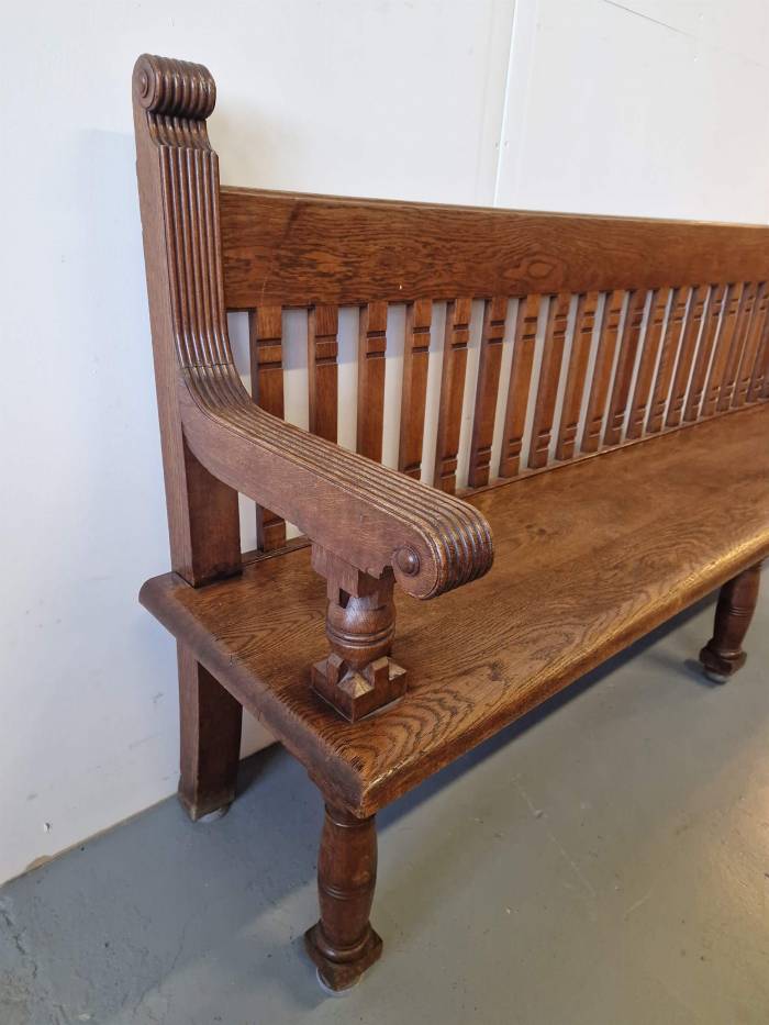 Grand banc d`église 