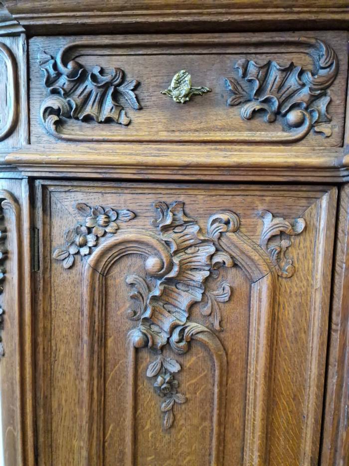 Beautiful oak display case