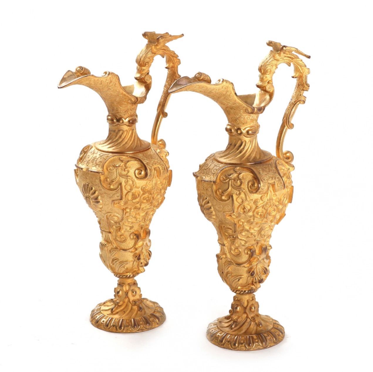A-pair-of-decorative-gilded-jugs-