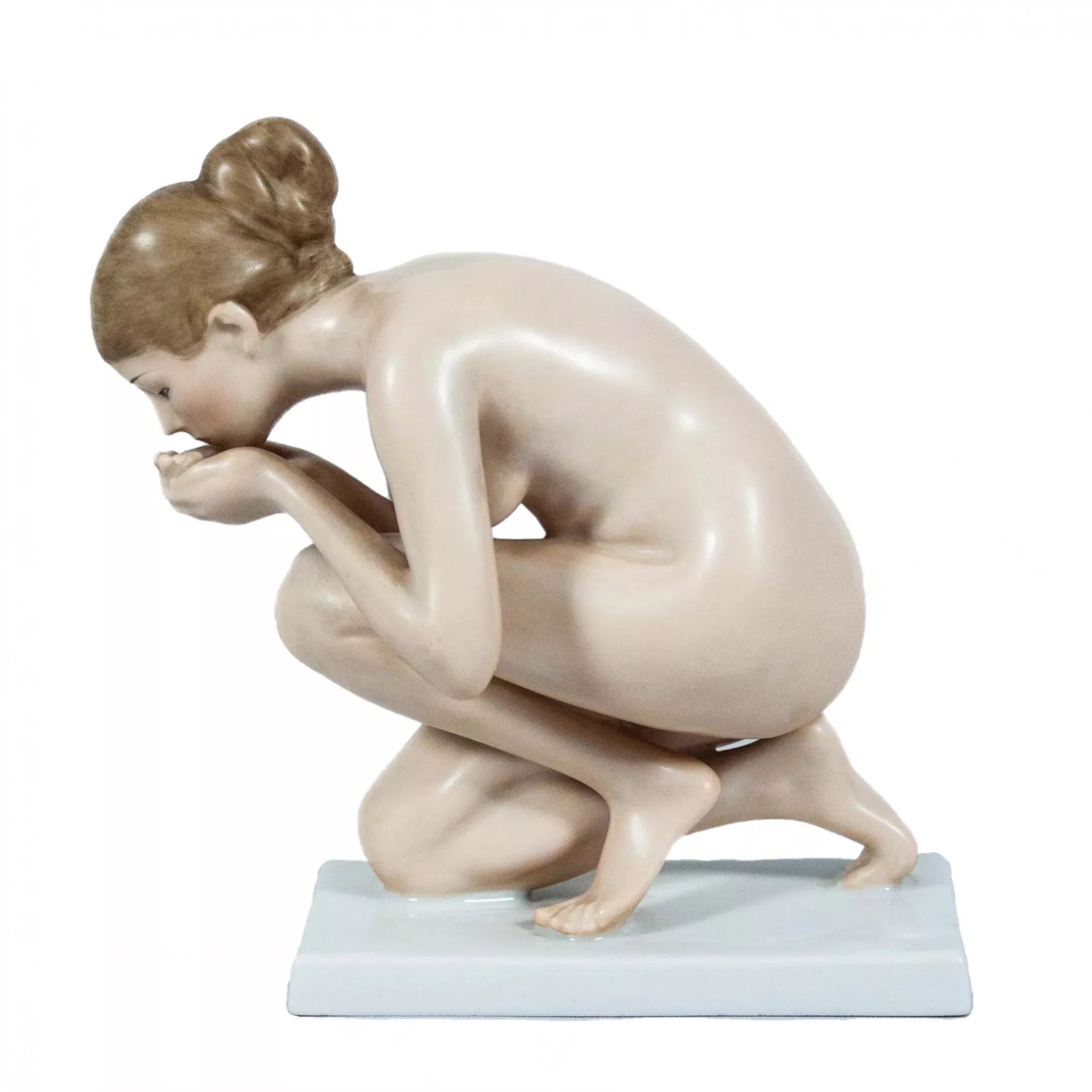 Figurine-en-porcelaine-Fille-à-leau-Rosentahl
