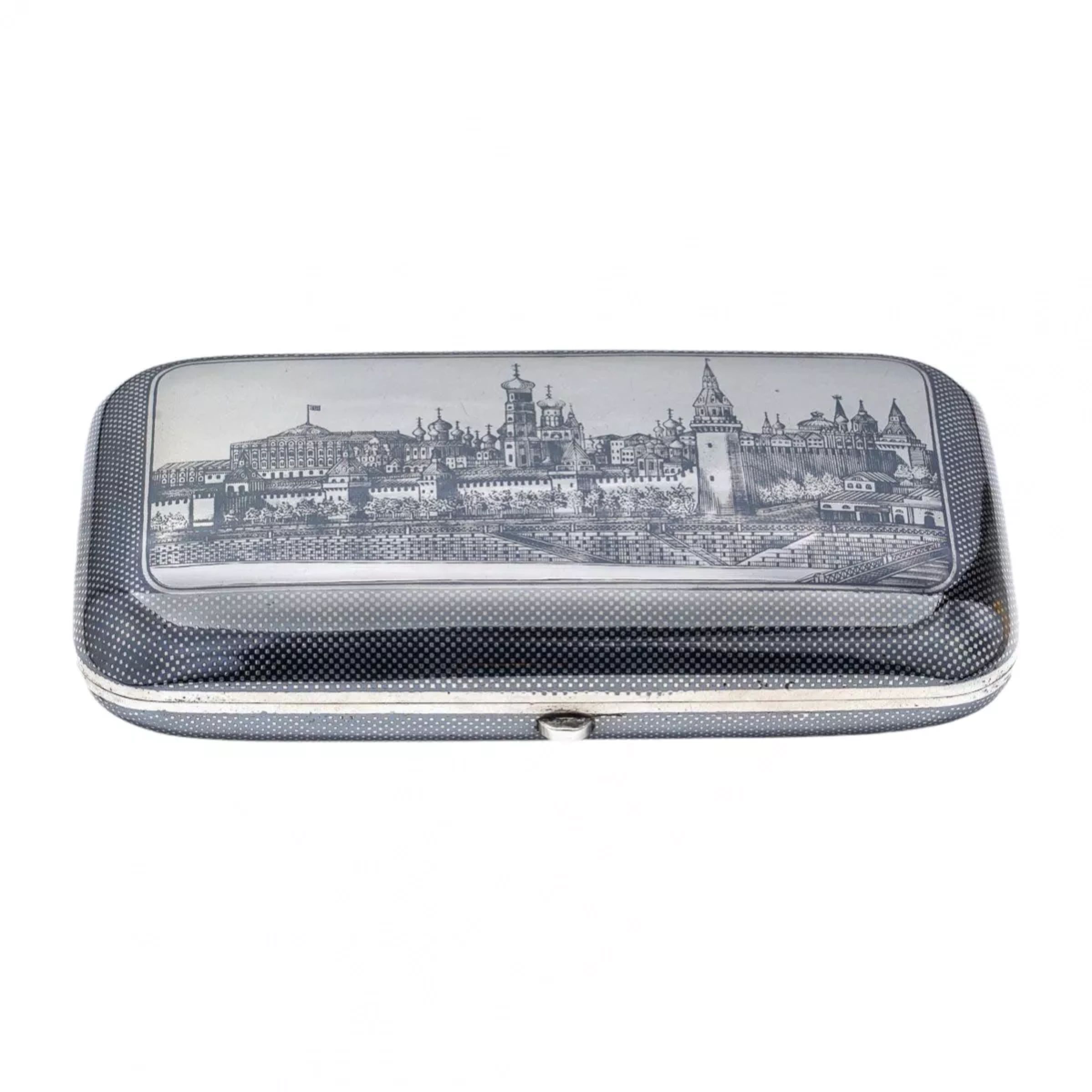 Russian-silver-cigarette-case-of-the-19th-century-with-a-blackened-panorama-of-the-Kremlin-