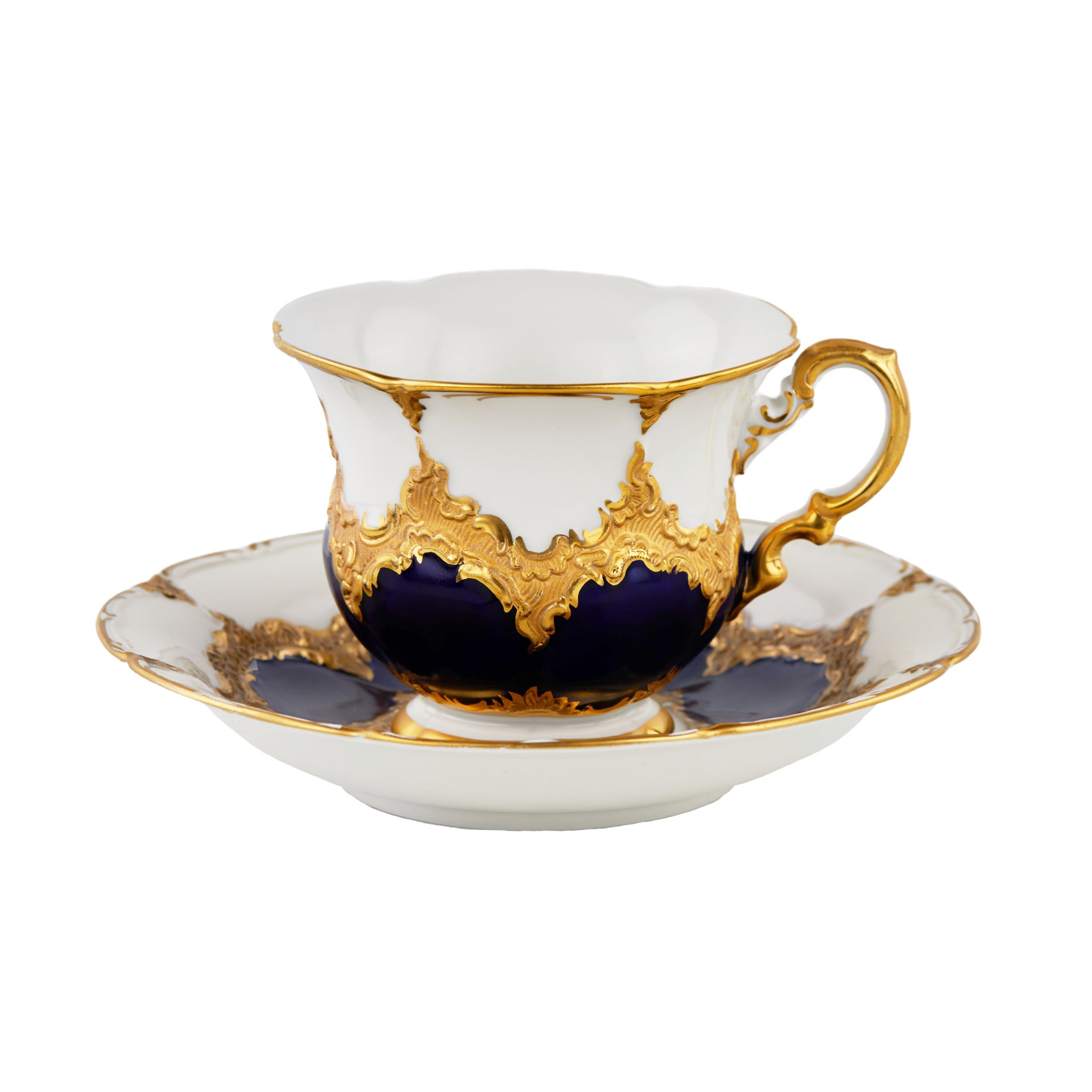 Porcelain-cup-with-saucer-Meissen-