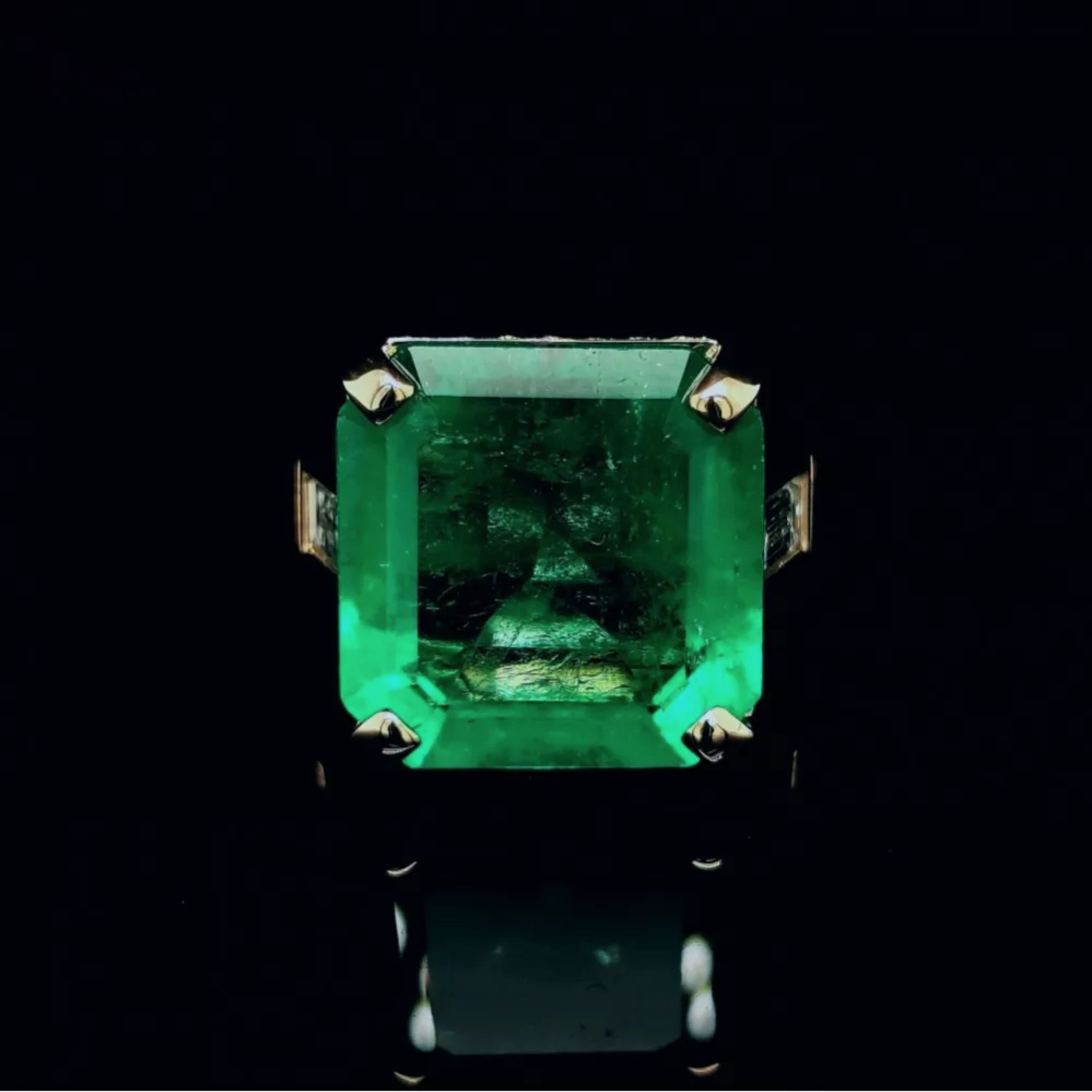 18K-gold-ring-with-1313-carat-Colombian-emerald-and-diamonds-