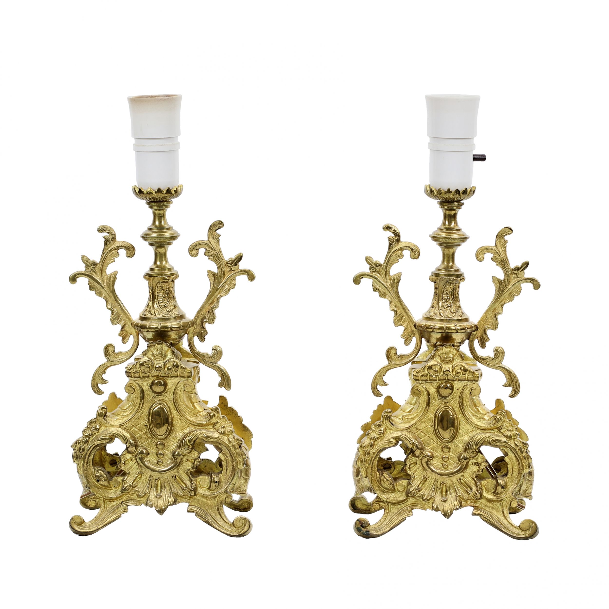 A-pair-of-table-lamps