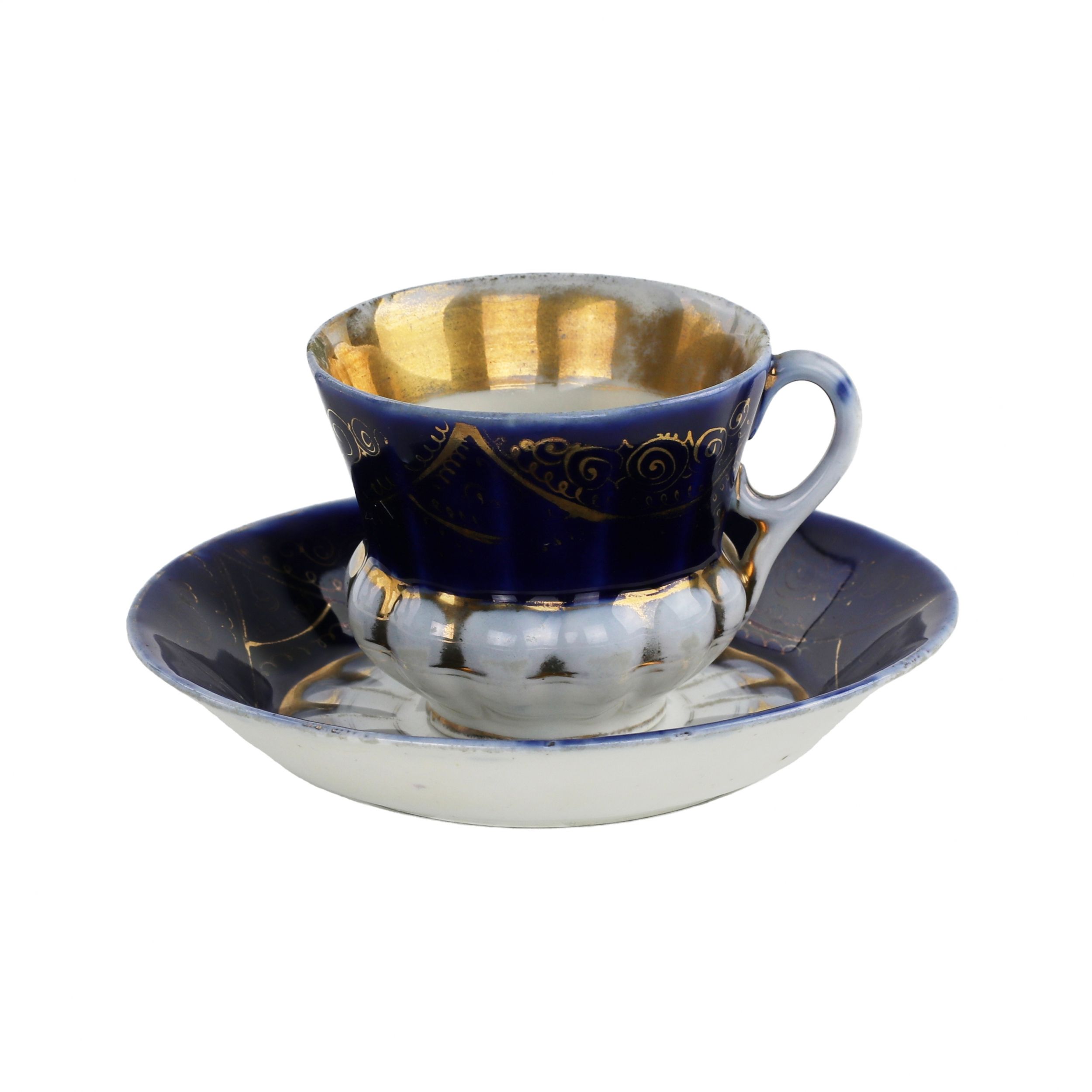 Porcelain-tea-pair-factory-IE-Kuznetsov-on-the-Volkhov-
