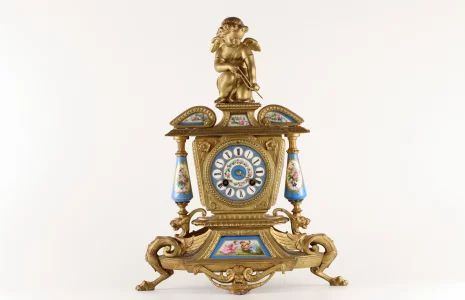 Pendule de cheminée de style Louis XIV