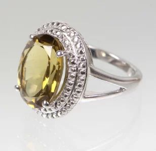 Серебряное кольцо с Цитрином.
