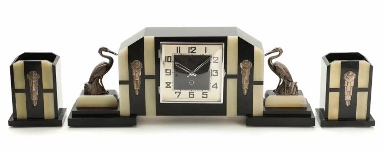 Каминный набор с часами в стиле Art Deco. 