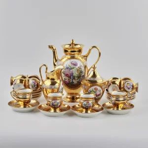 Gold porcelain service for 12 persons