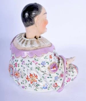 Porcelaine "mannequin chinois". 