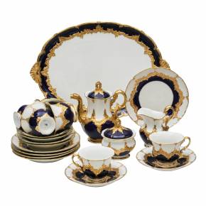 Meissen B Form. Tea and coffee service for six people. 20th century. 