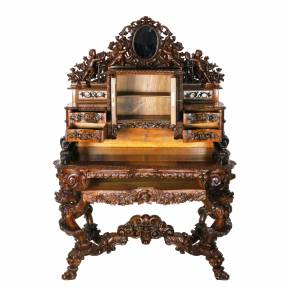 Magnifique table bureau sculptee de style baroque neo-gothique. France 19ème siècle. 