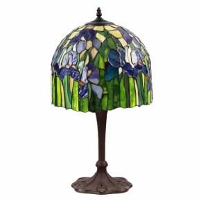 Lampe vitrail de style Tiffany. 20ième siècle. 