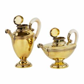 Tea and coffee service of amazing proportions made of gilded silver. Bruckmann & Söhne. 