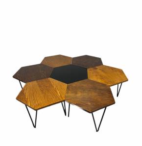Gio Ponti pour Isa Bergame. Sept tables basses en nid d`abeille, hexagonales, design années 50. 