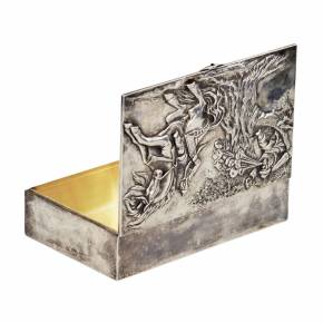 Массивная, серебряная коробка для сигар Соловей разбойник.