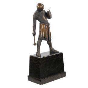 Sculpture en bronze du chevalier de Malte. Tournant des 19e et 20e siècles 