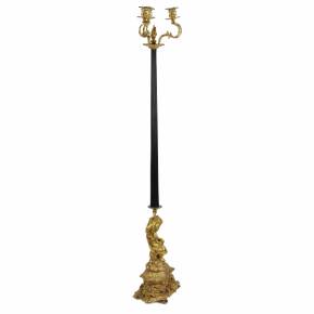 Bronze floor lamp with the figure of Putti. France. 19th century.