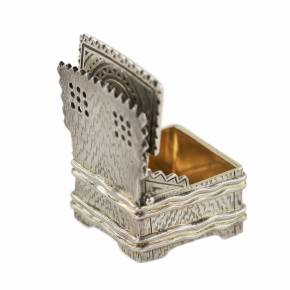 NICHOLLS & PLINCKE. Небольшая, серебряная солонка-трон. Петербург. 1875 год.