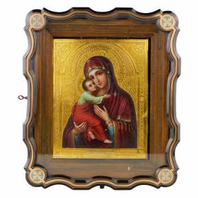 Icon of Our Lady of Vladimir at the turn of the 19th-20th centuries in an icon case. 