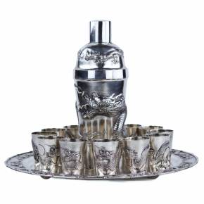 SILVER DRAGON SET BY ZEEWO. CHINA, EARLY 20TH CENTURY