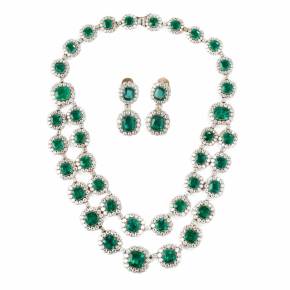 GOLD, EMERALD AND DIAMOND PARURE IN THE LATE EMPIRE STYLE