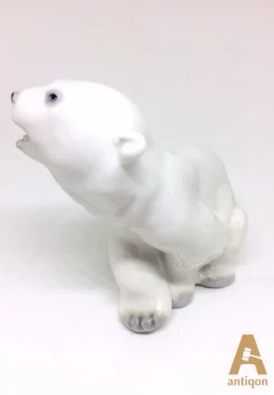 Figurine "White bear"