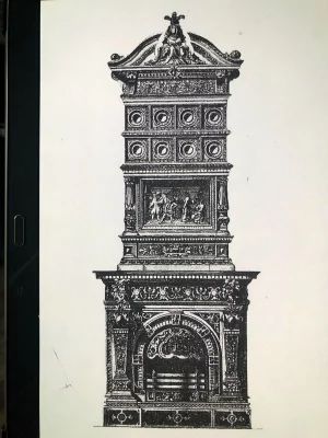 КАМИН ИЗ ТЕМНО-ЗЕЛЕНЫХ ИЗРАЗЦОВ ФИРМЫ ZELM & BOEHM С РЕЛЬЕФНЫМ ПАННО ПО МОТИВАМ КАРТИНЫ КАРЛА БЕККЕРА