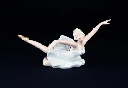 Фарфоровая фигурка "Балерина" 