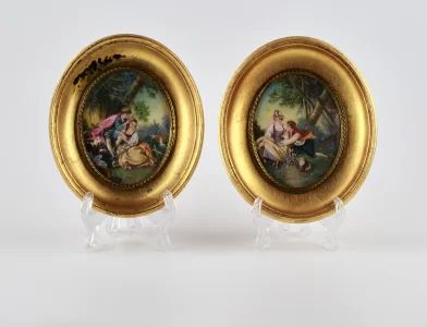 Pair of painted miniatures