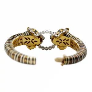 Bracelet pour femme Tigres dans le style du designer David Webb. 