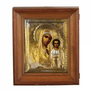 Икона «Казанская Пресвятая Богородица» в серебряном окладе.