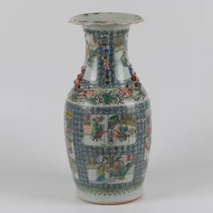 19th century Chinese porcelain vase.