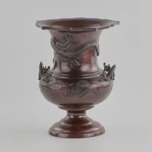 Bronze Chinese vase of the 19th century.
