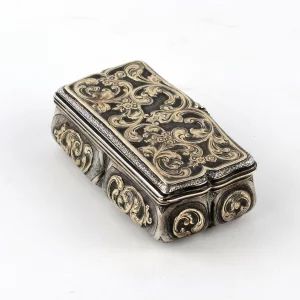 Russian silver snuffbox with gold decor. Mid 19th century. 