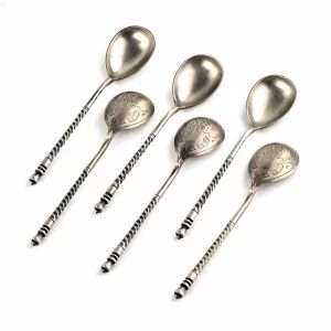 Six silver teaspoons in neo-Russian style. 