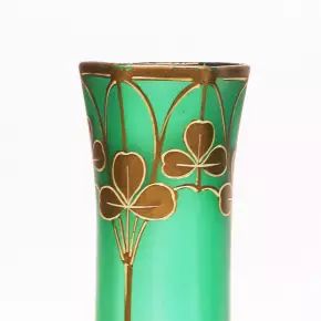 Paire de vases de style Art Nouveau