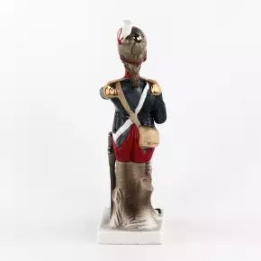 Figurine en porcelaine "Soldier Grenadier De La Garde". Allemagne