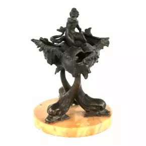 Miniature de cabinet en bronze - "Allegorie de lelement eau". 