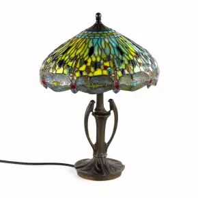 Лампа в стиле Tiffany.