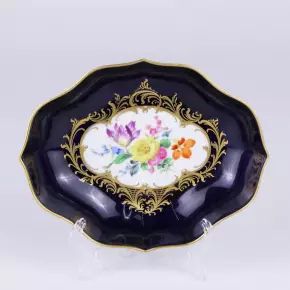 Porcelain dish. Meissen